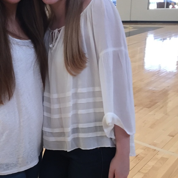 Bohemian white blouse - Picture 3 of 3